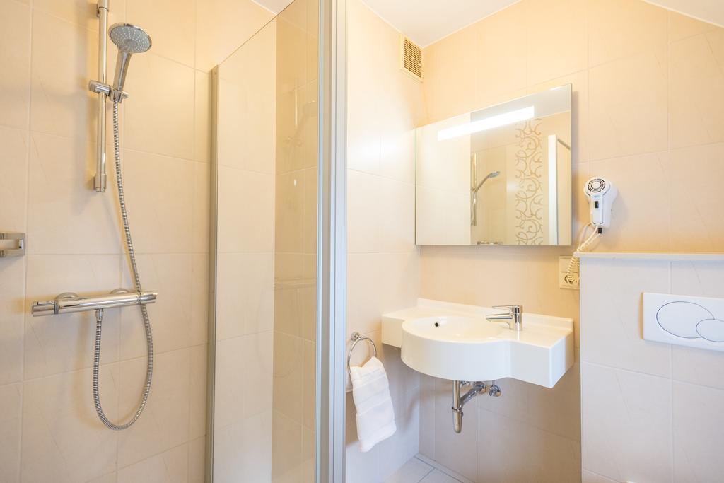 Hotel Steineweiher St. Vith Екстериор снимка